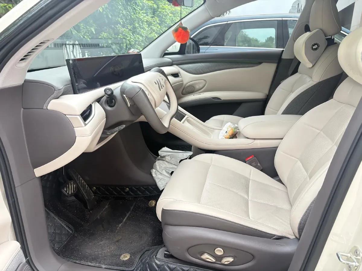 2025 IM LS6 BEV 75KWH,autocango,china used car exporter,china ev exporter,chinese used car exporter,chinese used ev exporter