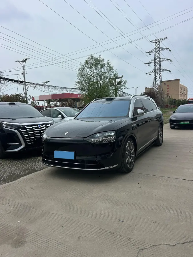 2025 AITO AITO M9 REEV 160HP REEV 52KWH,autocango,china used car exporter,china ev exporter,chinese used car exporter,chinese used ev exporter