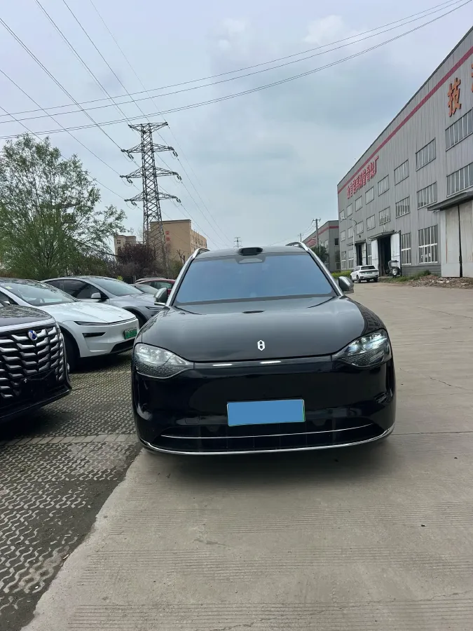 2025 AITO AITO M9 REEV 160HP REEV 52KWH,autocango,china used car exporter,china ev exporter,chinese used car exporter,chinese used ev exporter