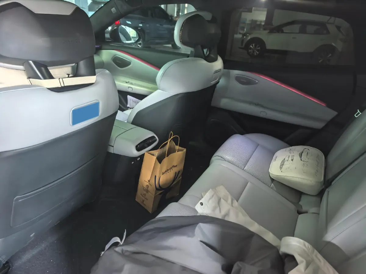 2024 Luxeed S7 BEV 100KWH,autocango,china used car exporter,china ev exporter,chinese used car exporter,chinese used ev exporter