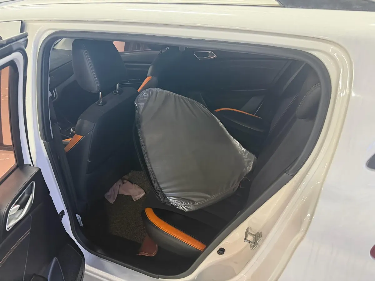 2017 Karry K50 1.5L 109HP L4 5MT,autocango,china used car exporter,china ev exporter,chinese used car exporter,chinese used ev exporter