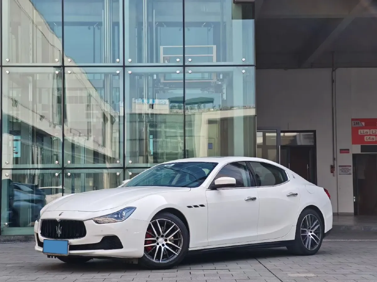 2017 Maserati Ghibli 3.0T 350HP V6 8AT,autocango,china used car exporter,china ev exporter,chinese used car exporter,chinese used ev exporter