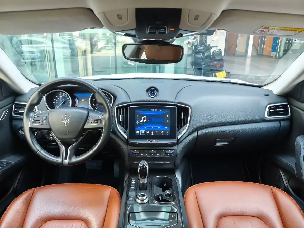 2017 Maserati Ghibli 3.0T 350HP V6 8AT,autocango,china used car exporter,china ev exporter,chinese used car exporter,chinese used ev exporter