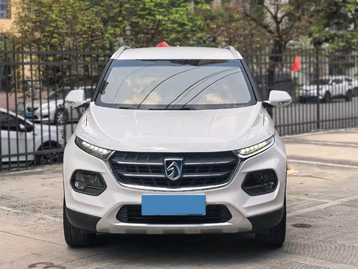 2017 BaoJun 510 1.5L 112HP L4 6MT,autocango,china used car exporter,china ev exporter,chinese used car exporter,chinese used ev exporter