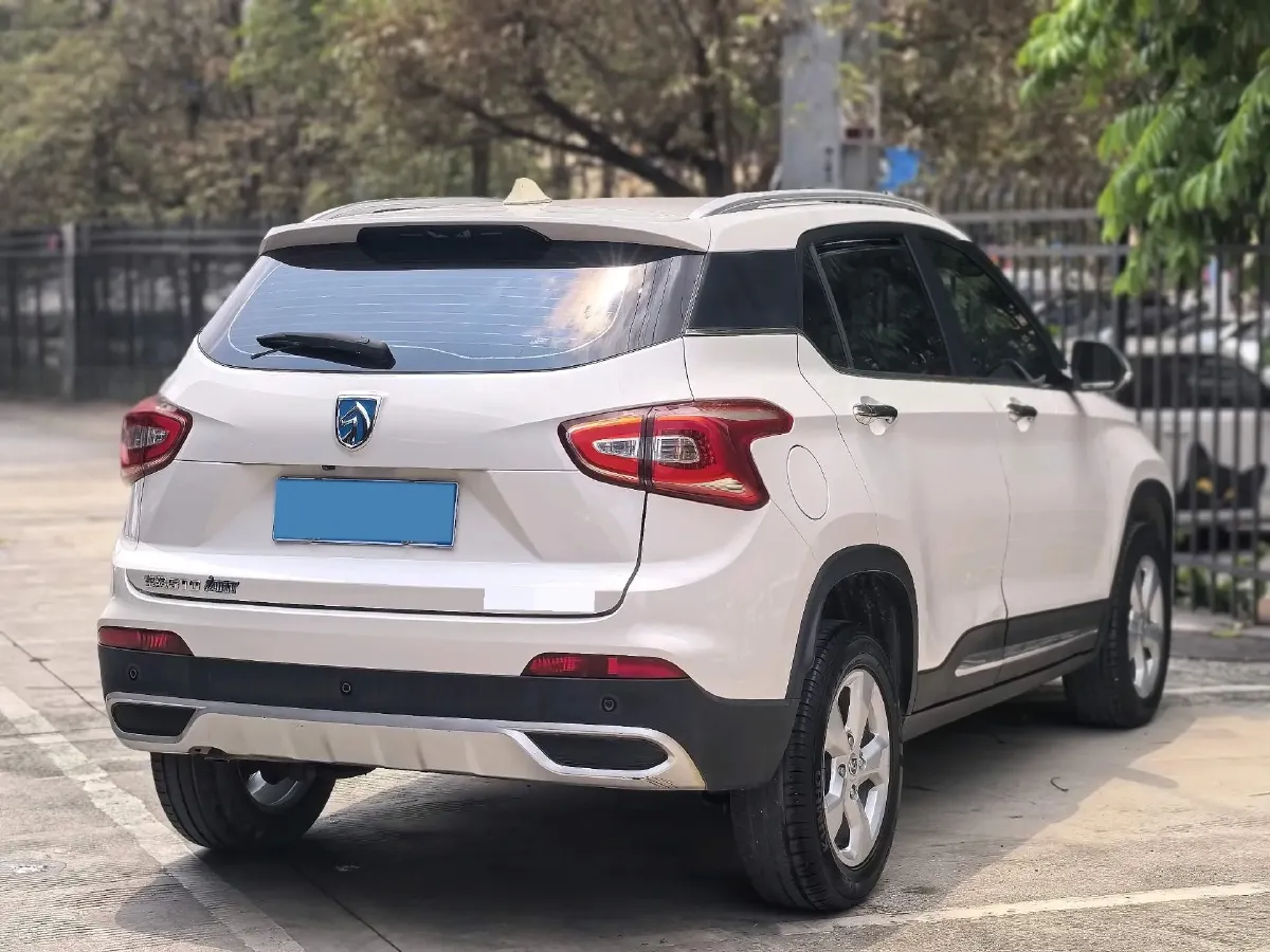 2017 BaoJun 510 1.5L 112HP L4 6MT,autocango,china used car exporter,china ev exporter,chinese used car exporter,chinese used ev exporter