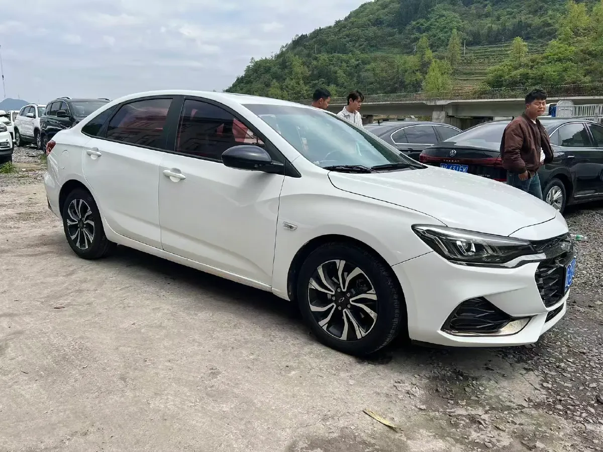 2019 Chevrolet Monza 1.3T 163HP L3 6AT,autocango,china used car exporter,china ev exporter,chinese used car exporter,chinese used ev exporter