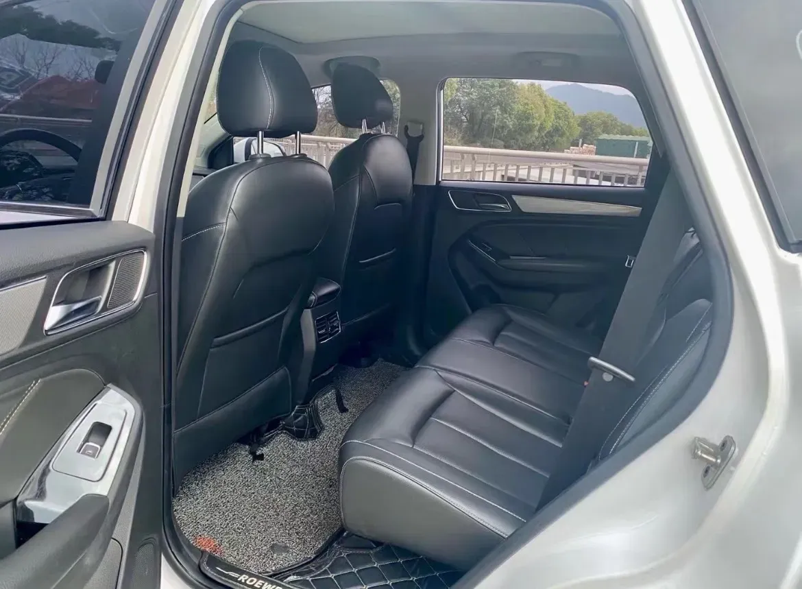 2019 Roewe i6 1.5T 169HP L4 7DCT,autocango,china used car exporter,china ev exporter,chinese used car exporter,chinese used ev exporter