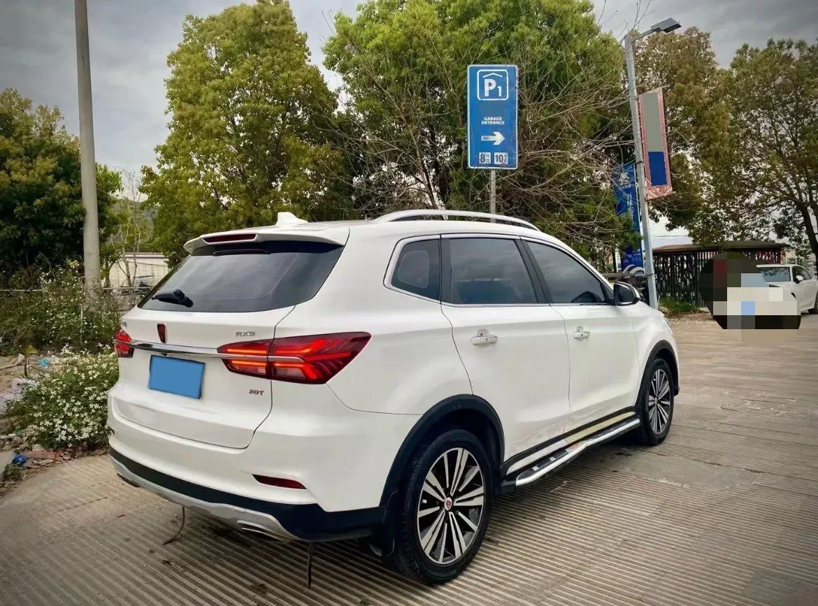 2019 Roewe i6 1.5T 169HP L4 7DCT,autocango,china used car exporter,china ev exporter,chinese used car exporter,chinese used ev exporter
