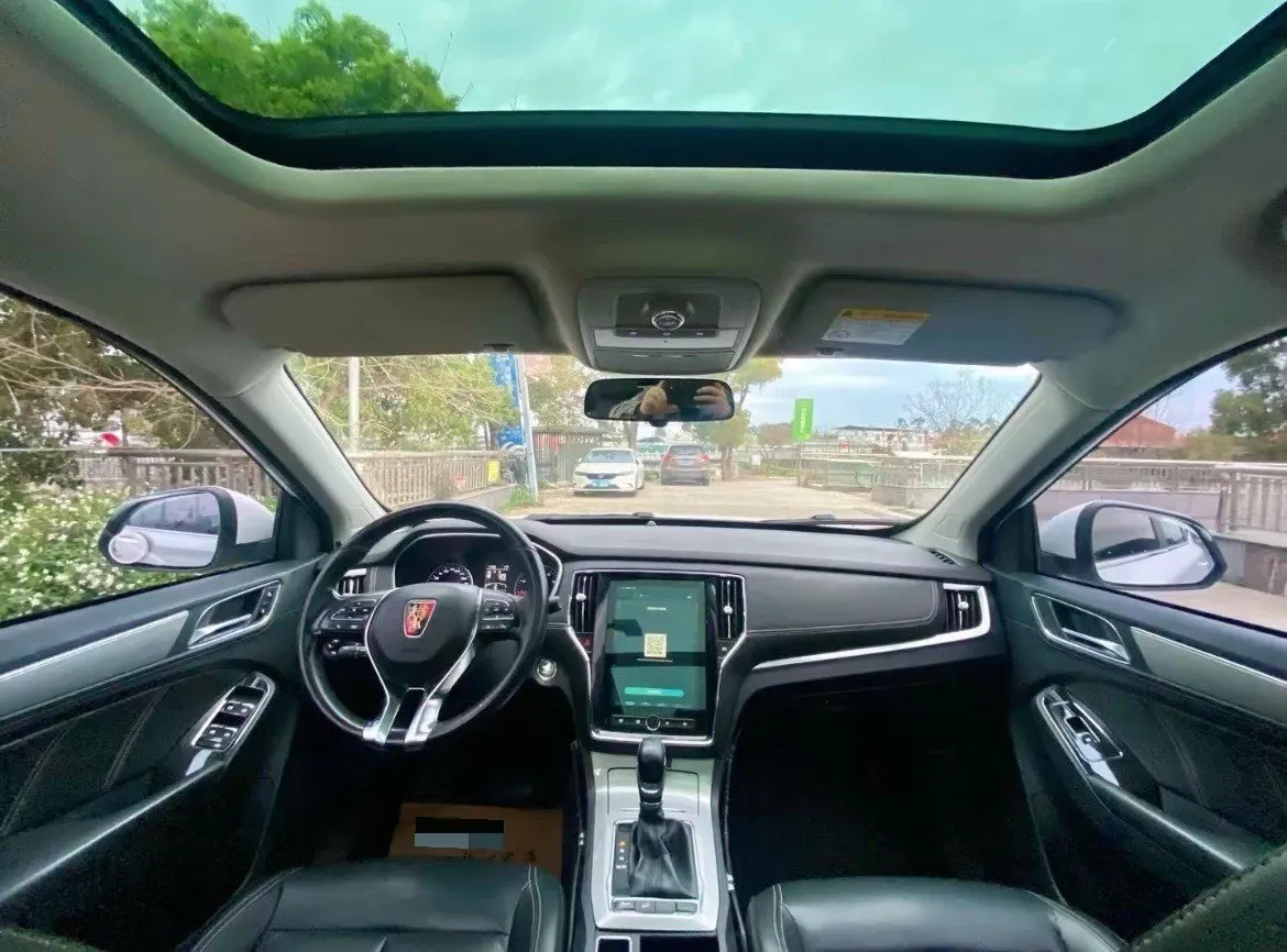 2019 Roewe i6 1.5T 169HP L4 7DCT,autocango,china used car exporter,china ev exporter,chinese used car exporter,chinese used ev exporter