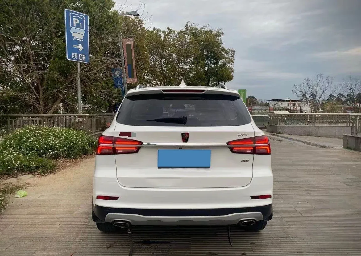 2019 Roewe i6 1.5T 169HP L4 7DCT,autocango,china used car exporter,china ev exporter,chinese used car exporter,chinese used ev exporter