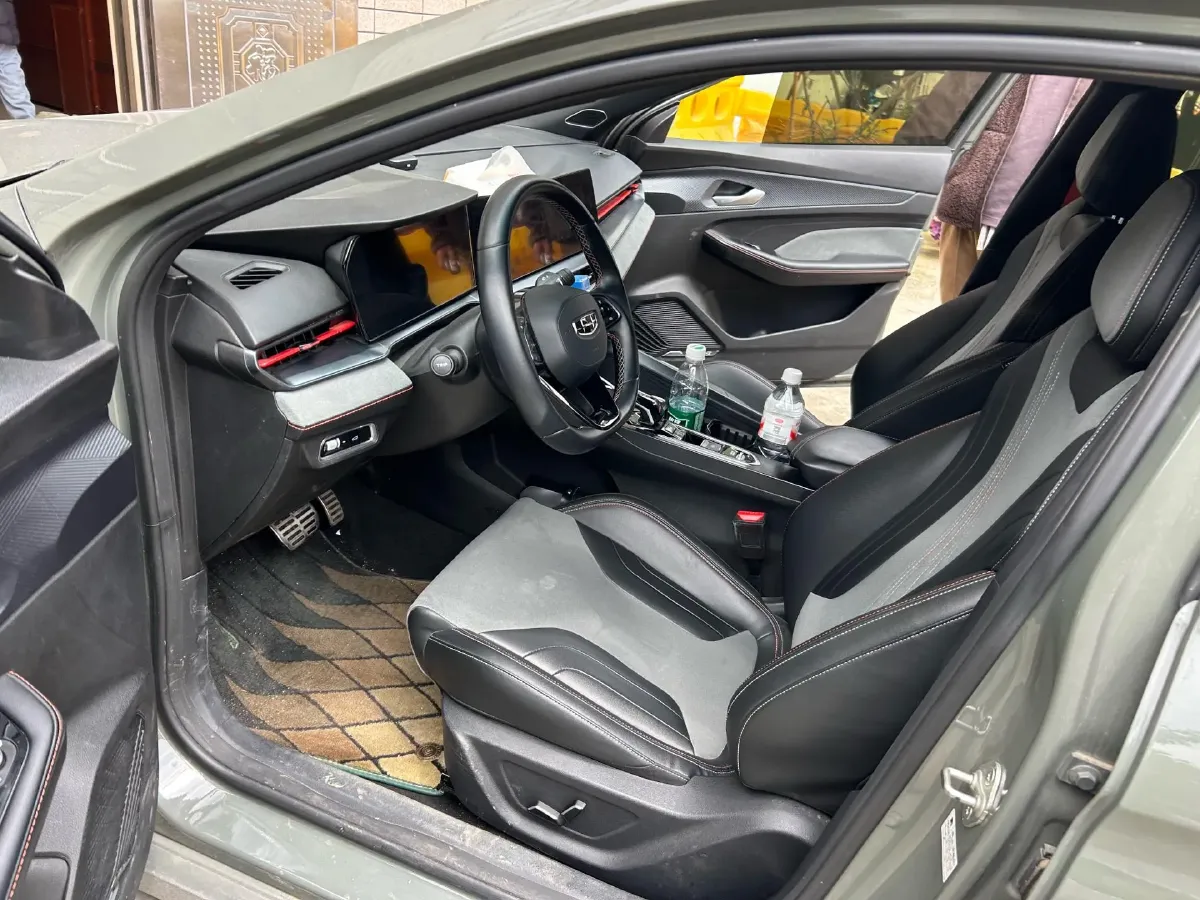 2022 Geely Binray 1.5T 181HP L4 7DCT,autocango,china used car exporter,china ev exporter,chinese used car exporter,chinese used ev exporter