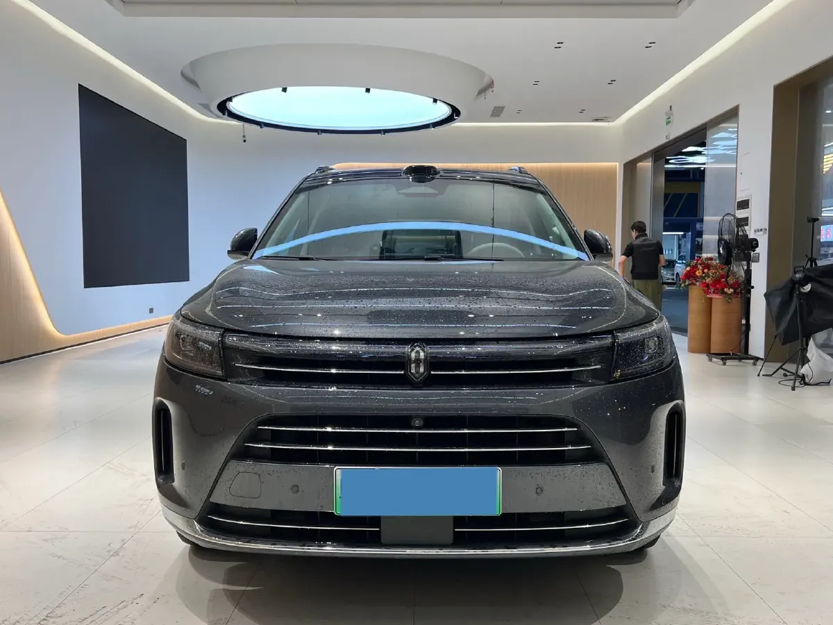2024 AITO AITO M7 1.5T 152HP L4 REEV 40KWH,autocango,china used car exporter,china ev exporter,chinese used car exporter,chinese used ev exporter