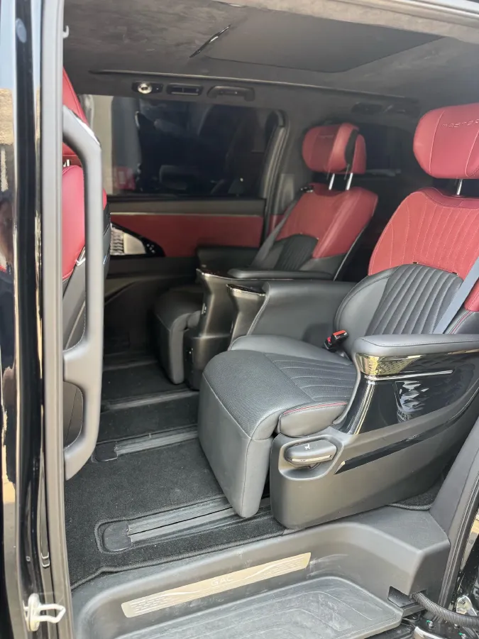 2024 GAC Trumpchi M8 2.0T 252HP L4 8AT,autocango,china used car exporter,china ev exporter,chinese used car exporter,chinese used ev exporter