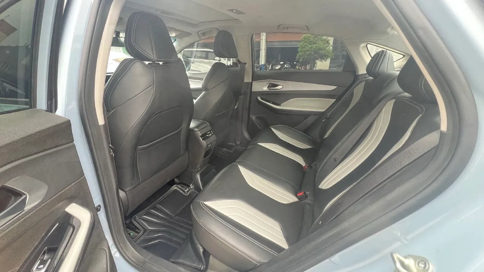 2024 Geely Binray 1.5T 181HP L4 7DCT,autocango,china used car exporter,china ev exporter,chinese used car exporter,chinese used ev exporter