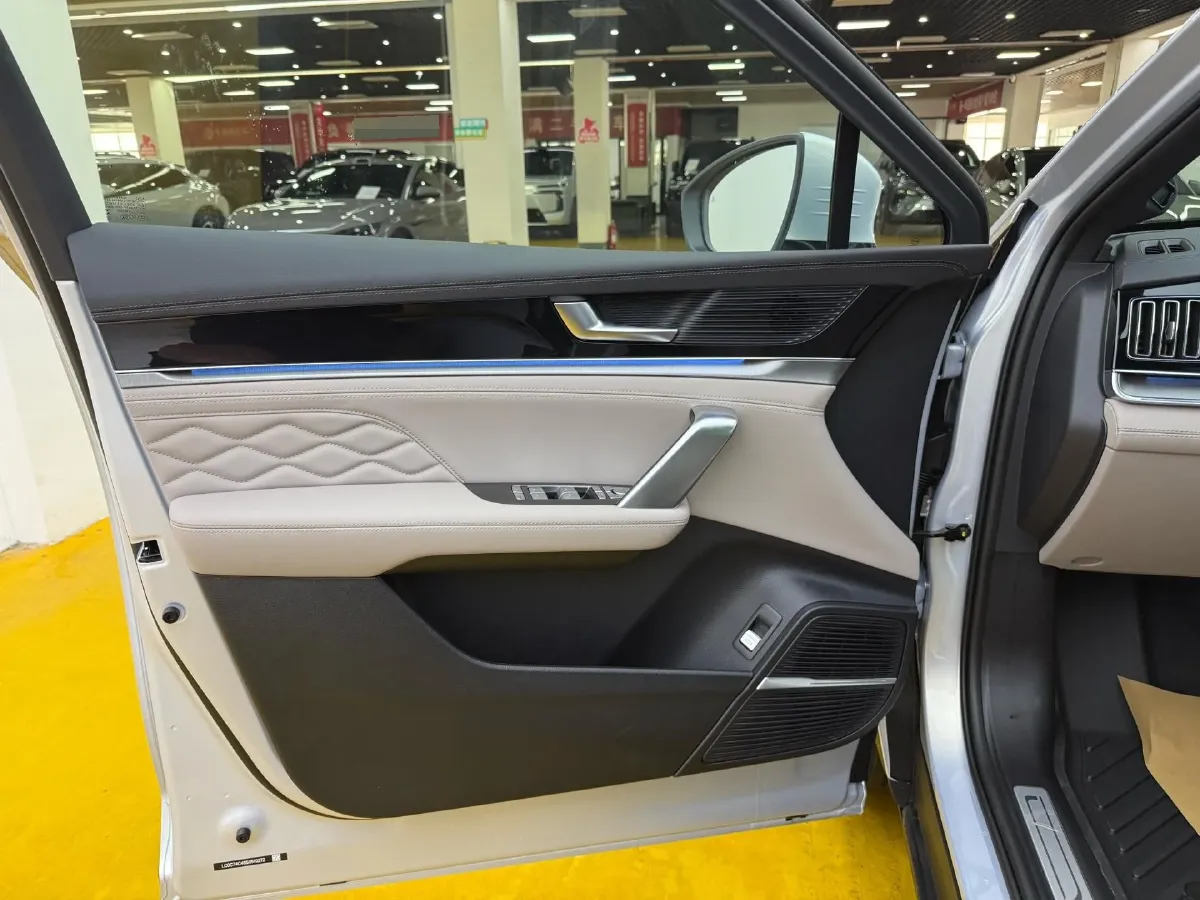 2025 BYD Tang 1.5T 156HP L4 E-CVT PHEV,autocango,china used car exporter,china ev exporter,chinese used car exporter,chinese used ev exporter