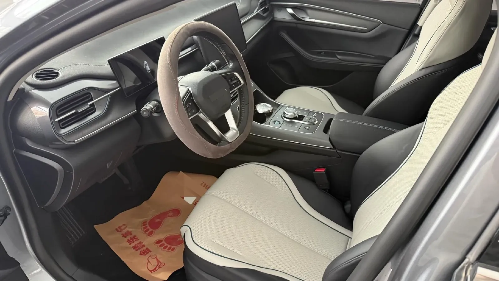 2022 Roewe RX5 MAX 1.5T 181HP L4 6AT,autocango,china used car exporter,china ev exporter,chinese used car exporter,chinese used ev exporter