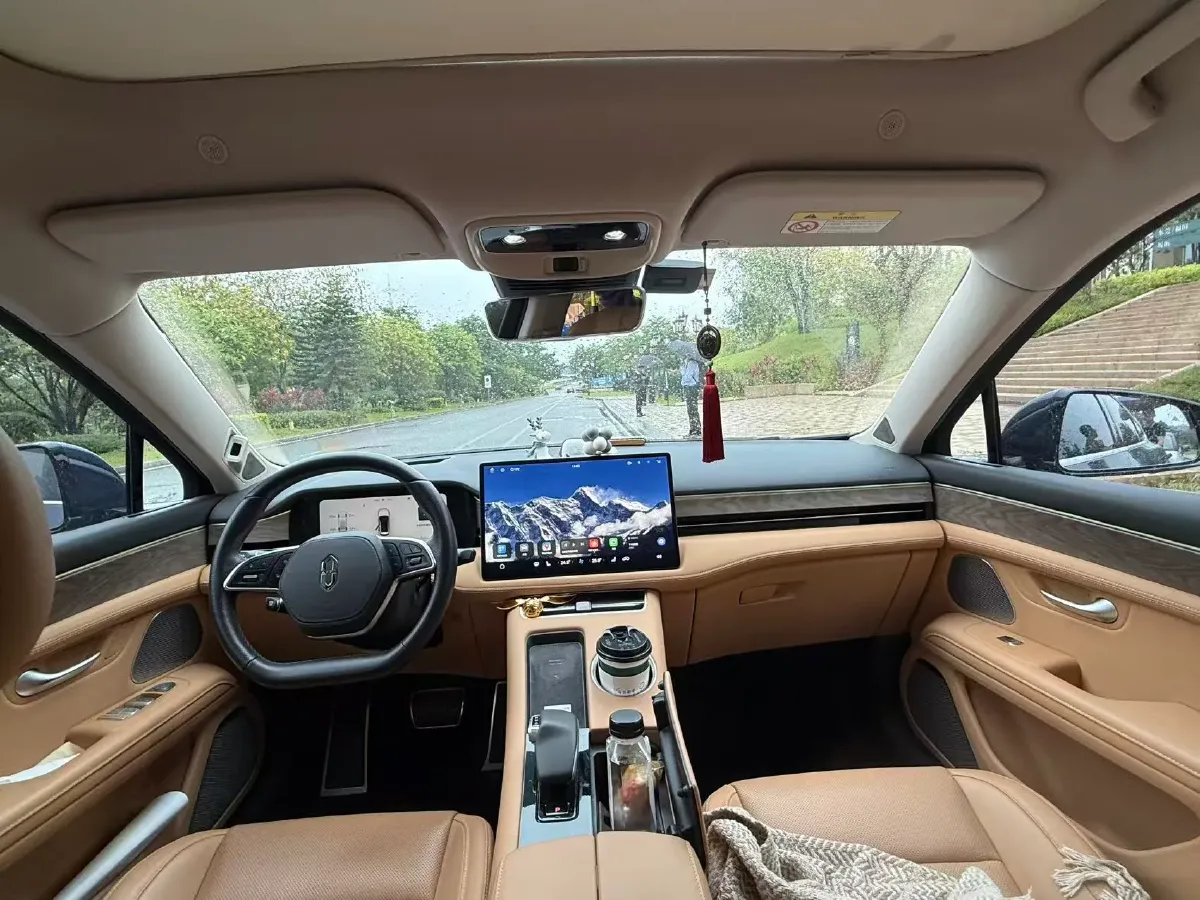 2022 JMC YuHu 7 2.0T 141HP L4 8AT,autocango,china used car exporter,china ev exporter,chinese used car exporter,chinese used ev exporter