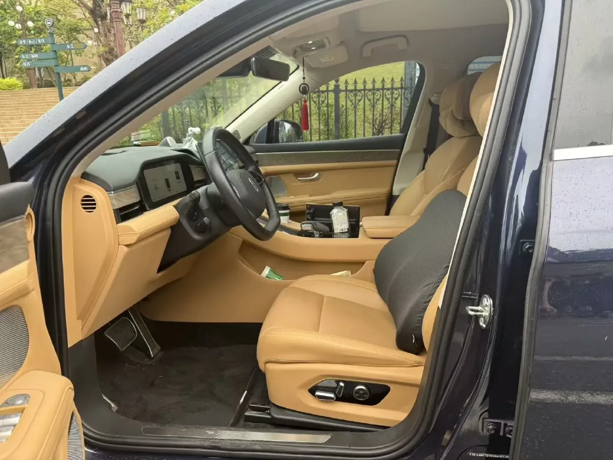 2022 JMC YuHu 7 2.0T 141HP L4 8AT,autocango,china used car exporter,china ev exporter,chinese used car exporter,chinese used ev exporter