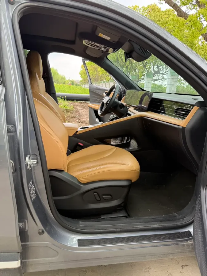 2023 Roewe RX5 1.5T 188HP L4 7DCT,autocango,china used car exporter,china ev exporter,chinese used car exporter,chinese used ev exporter