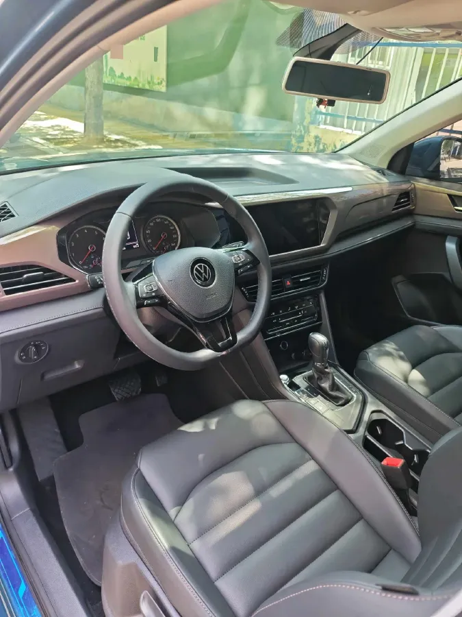 2021 Volkswagen Tharu 1.4T 150HP L4 7DCT,autocango,china used car exporter,china ev exporter,chinese used car exporter,chinese used ev exporter