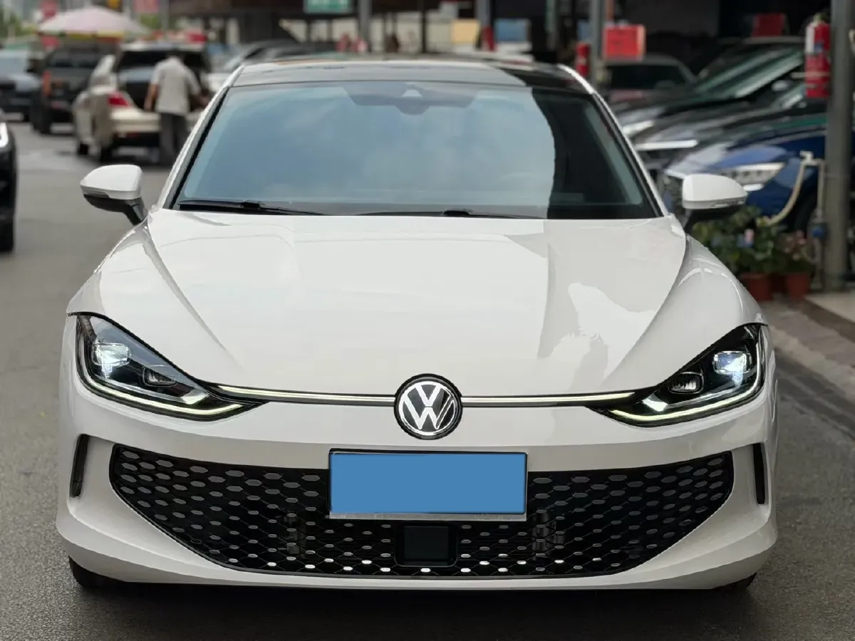 2023 Volkswagen Lamando 1.4T 150HP L4 7DCT,autocango,china used car exporter,china ev exporter,chinese used car exporter,chinese used ev exporter