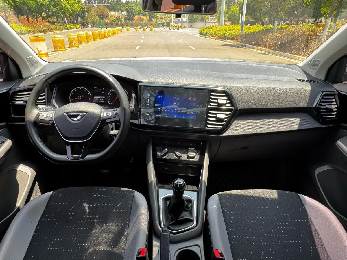 2019 Jetta VS5 1.4T 150HP L4 5MT,autocango,china used car exporter,china ev exporter,chinese used car exporter,chinese used ev exporter