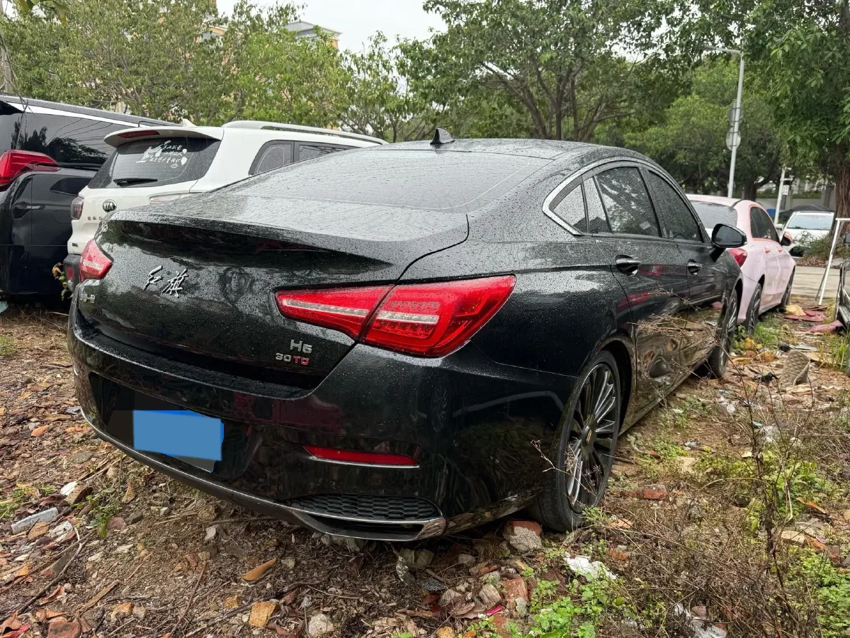 2020 HongQi H5 1.5T 169HP L4 7DCT,autocango,china used car exporter,china ev exporter,chinese used car exporter,chinese used ev exporter