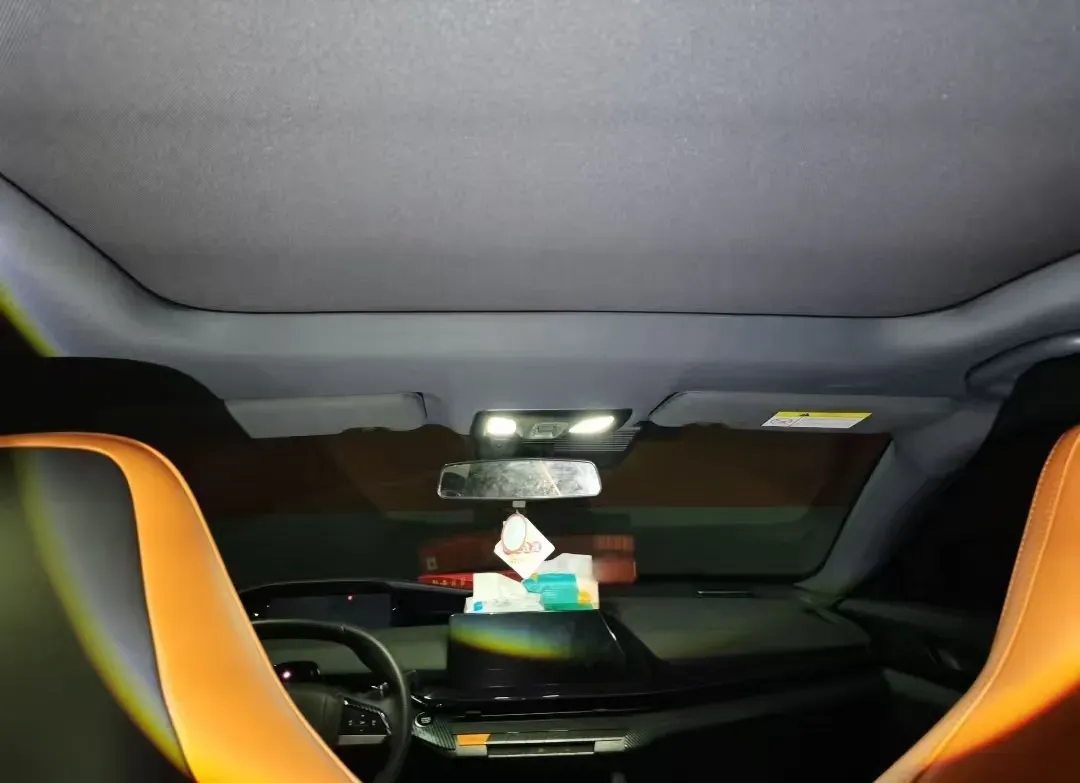 2024 ChangAn UNI-V 1.5T 188HP L4 7DCT,autocango,china used car exporter,china ev exporter,chinese used car exporter,chinese used ev exporter