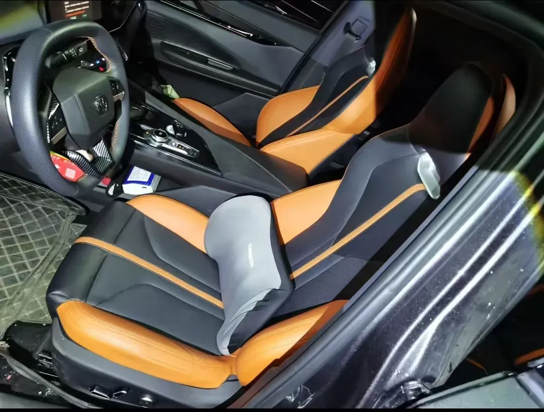 2024 ChangAn UNI-V 1.5T 188HP L4 7DCT,autocango,china used car exporter,china ev exporter,chinese used car exporter,chinese used ev exporter