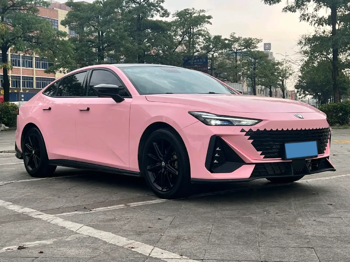 2022 ChangAn UNI-V 1.5T 188HP L4 7DCT,autocango,china used car exporter,china ev exporter,chinese used car exporter,chinese used ev exporter