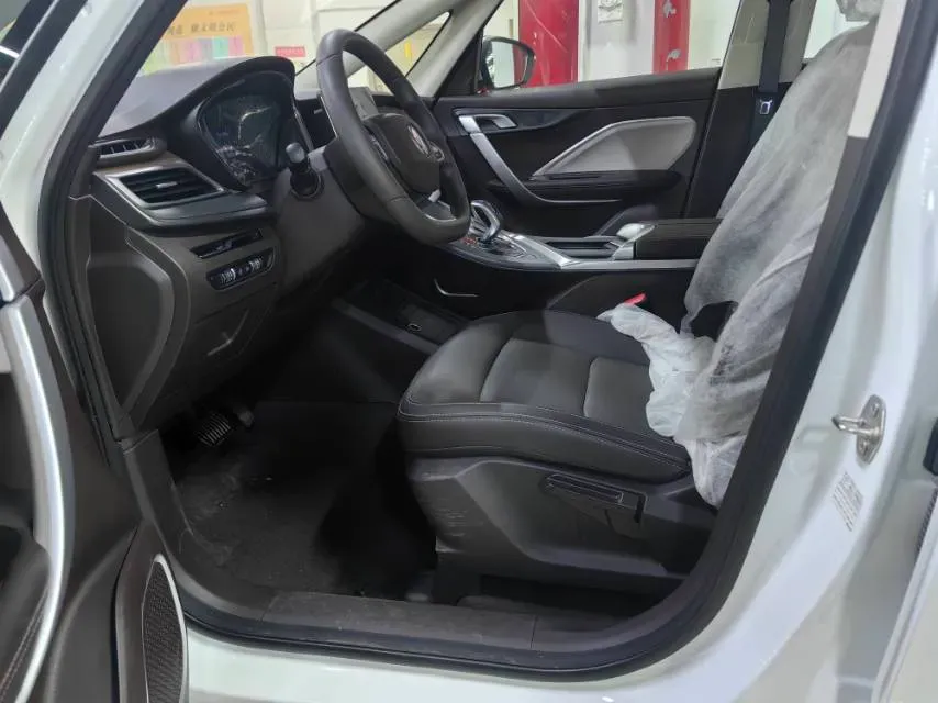 2025 Livan 8 BEV 50.4KWH,autocango,china used car exporter,china ev exporter,chinese used car exporter,chinese used ev exporter