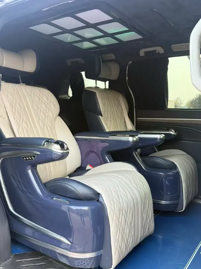 2021 GAC Trumpchi M8 2.0T 252HP L4 8AT,autocango,china used car exporter,china ev exporter,chinese used car exporter,chinese used ev exporter