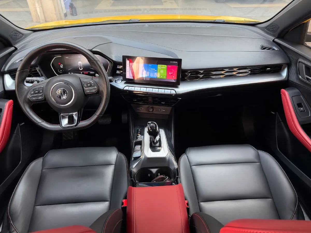 2021 MG 5 1.5T 173HP L4 7DCT,autocango,china used car exporter,china ev exporter,chinese used car exporter,chinese used ev exporter