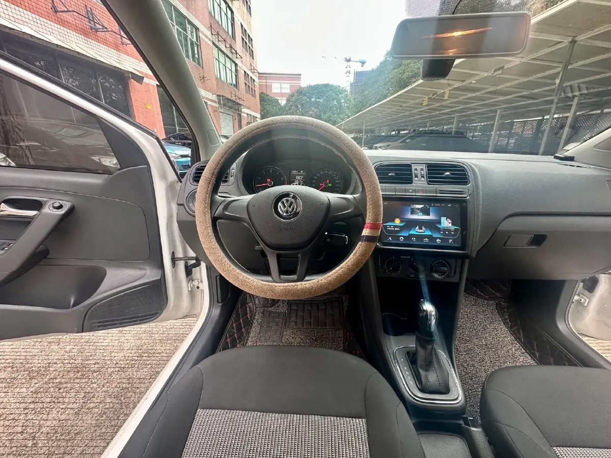 2016 Volkswagen Polo 1.4L 90HP L4 6AT,autocango,china used car exporter,china ev exporter,chinese used car exporter,chinese used ev exporter