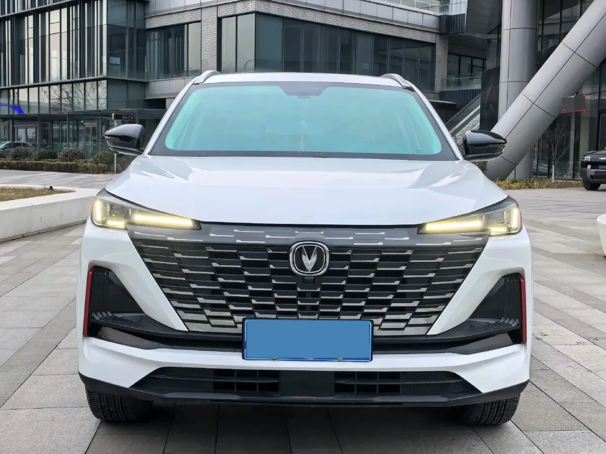 2022 ChangAn CS55 Plus 1.5T 180HP L4 7DCT,autocango,china used car exporter,china ev exporter,chinese used car exporter,chinese used ev exporter