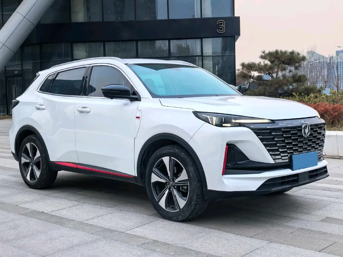 2022 ChangAn CS55 Plus 1.5T 180HP L4 7DCT,autocango,china used car exporter,china ev exporter,chinese used car exporter,chinese used ev exporter