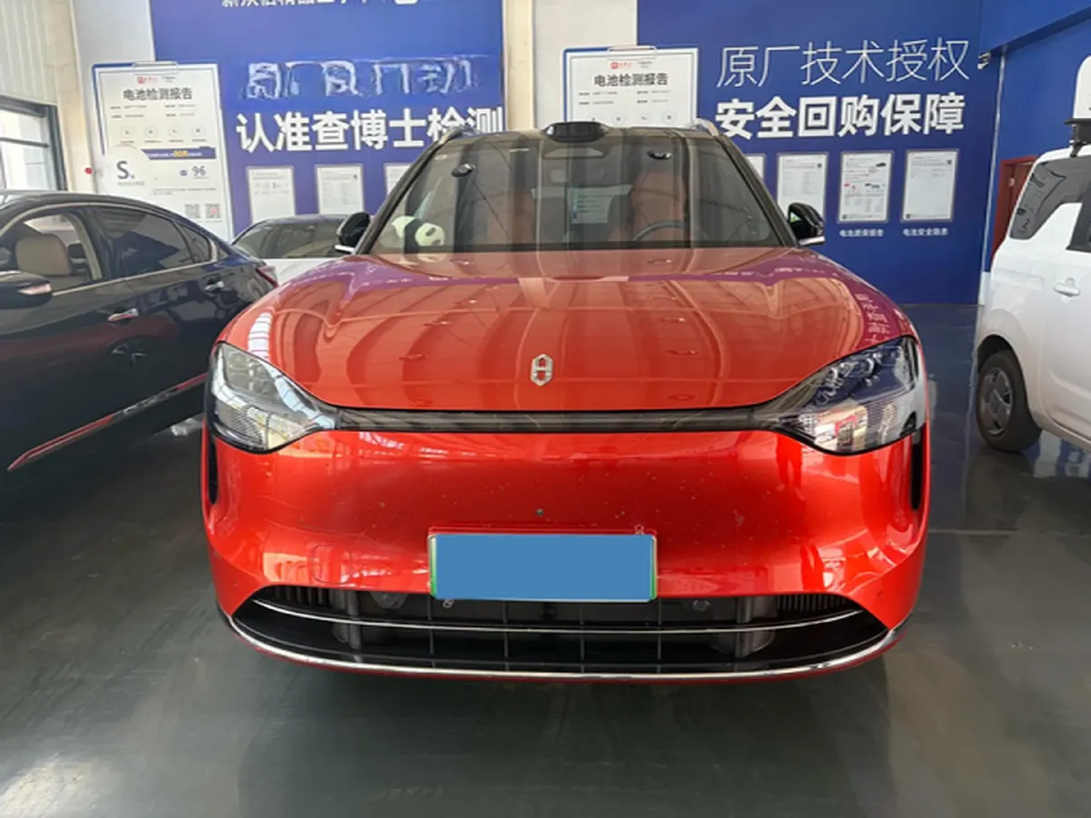 2024 AITO AITO M9 1.5T 152HP L4 REEV 42KWH,autocango,china used car exporter,china ev exporter,chinese used car exporter,chinese used ev exporter