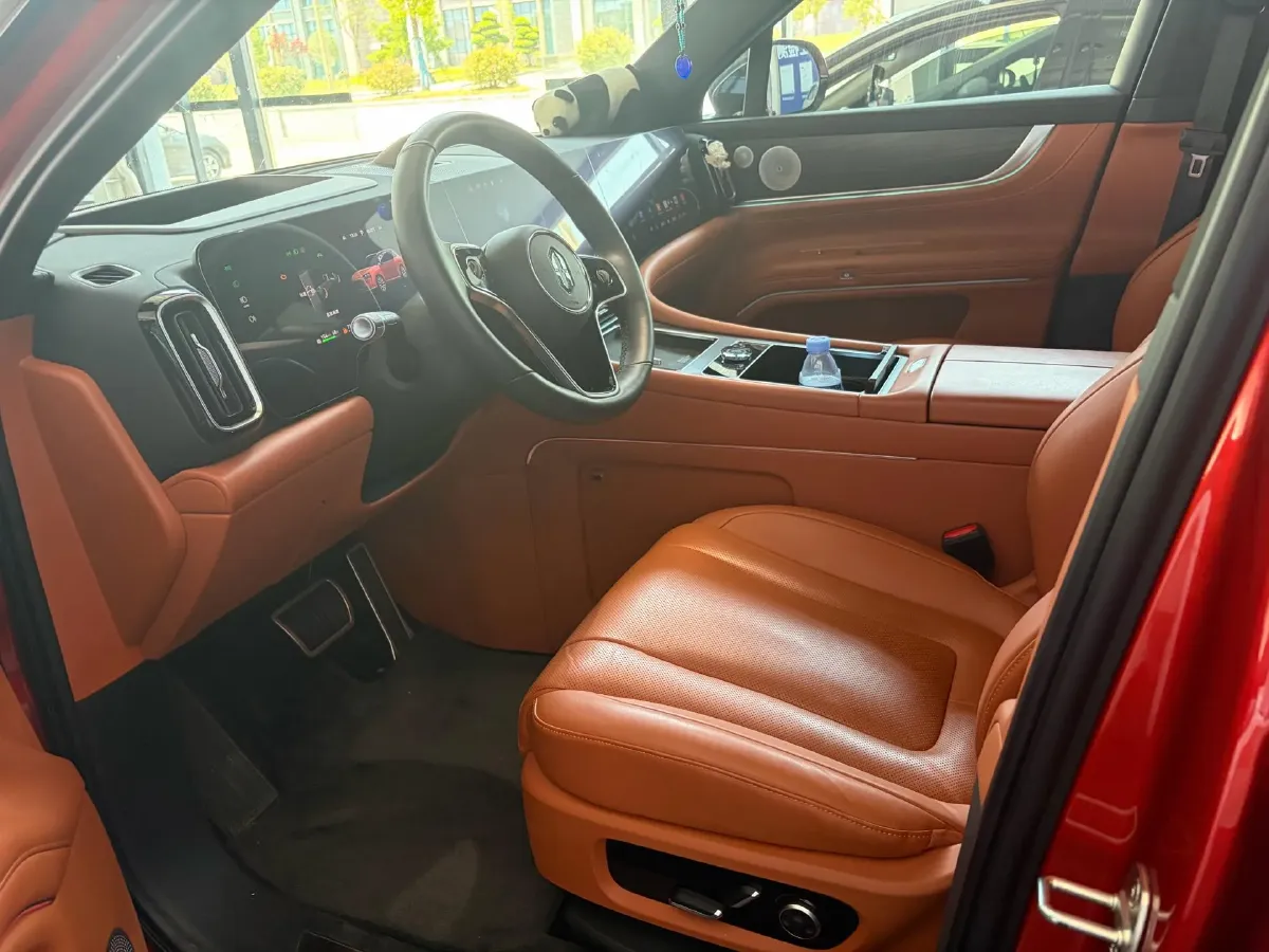 2024 AITO AITO M9 1.5T 152HP L4 REEV 42KWH,autocango,china used car exporter,china ev exporter,chinese used car exporter,chinese used ev exporter