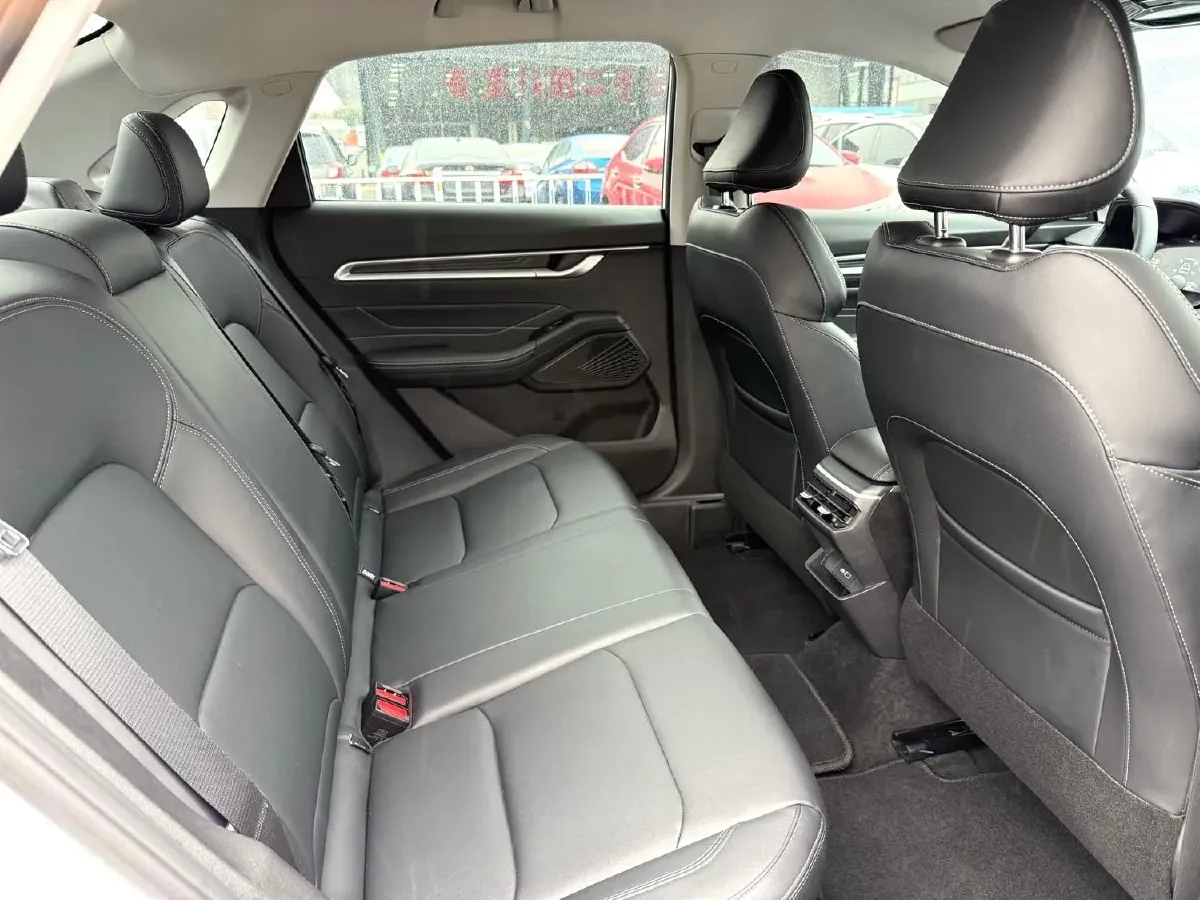 2025 Geely Emgrand 1.5L 127HP L4 CVT,autocango,china used car exporter,china ev exporter,chinese used car exporter,chinese used ev exporter