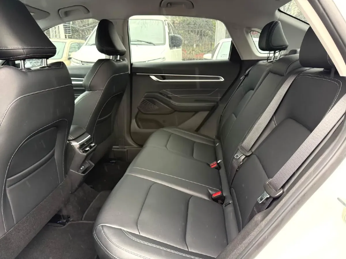 2025 Geely Emgrand 1.5L 127HP L4 CVT,autocango,china used car exporter,china ev exporter,chinese used car exporter,chinese used ev exporter