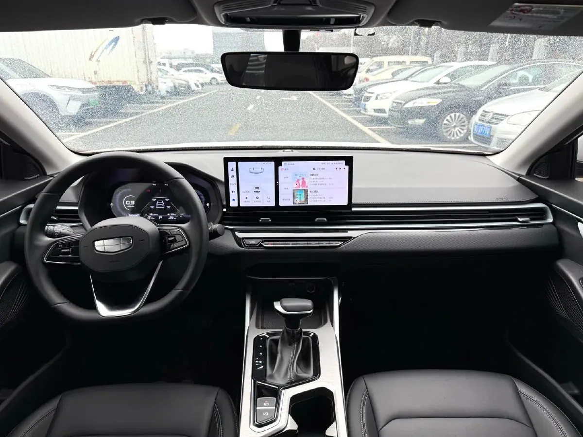 2025 Geely Emgrand 1.5L 127HP L4 CVT,autocango,china used car exporter,china ev exporter,chinese used car exporter,chinese used ev exporter