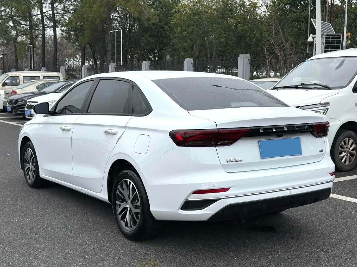 2025 Geely Emgrand 1.5L 127HP L4 CVT,autocango,china used car exporter,china ev exporter,chinese used car exporter,chinese used ev exporter