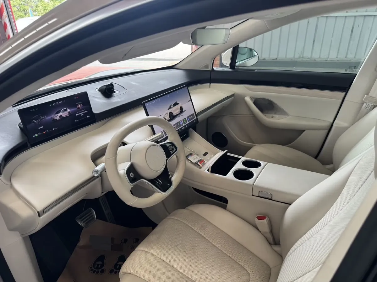 2025 Luxeed R7 REEV 156HP REEV 37KWH,autocango,china used car exporter,china ev exporter,chinese used car exporter,chinese used ev exporter