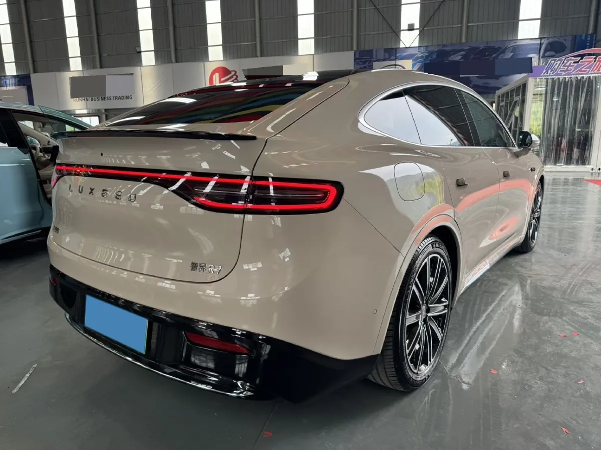 2025 Luxeed R7 REEV 156HP REEV 37KWH,autocango,china used car exporter,china ev exporter,chinese used car exporter,chinese used ev exporter