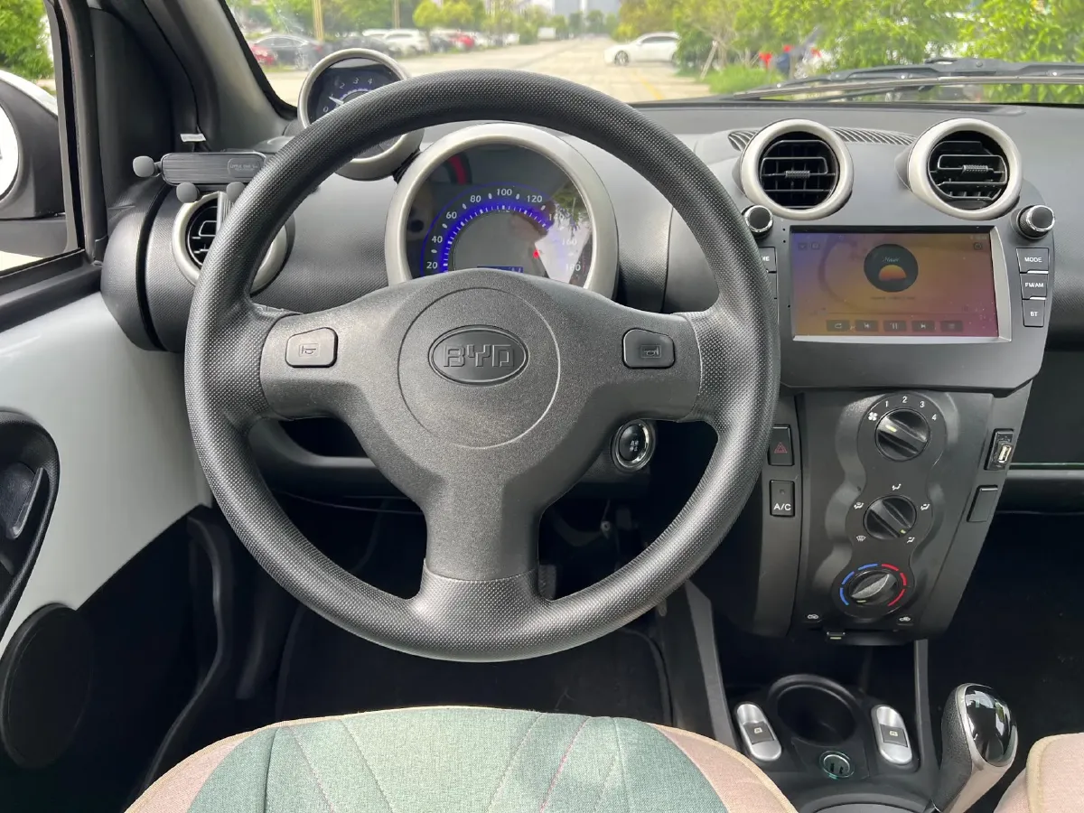 2015 BYD F0 1.0L 68HP L3 5MT,autocango,china used car exporter,china ev exporter,chinese used car exporter,chinese used ev exporter