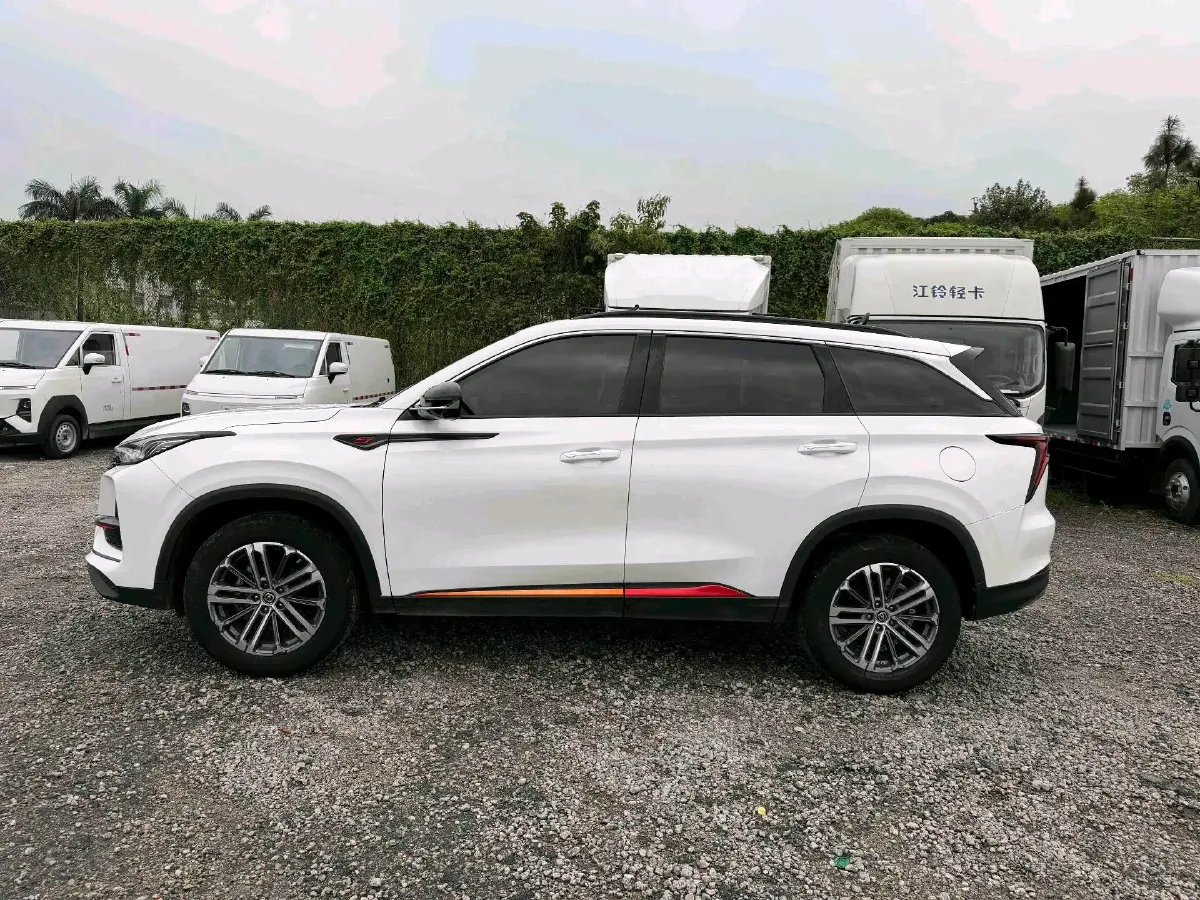 2020 ChangAn CS75 Plus 1.5T 178HP L4 6AT,autocango,china used car exporter,china ev exporter,chinese used car exporter,chinese used ev exporter