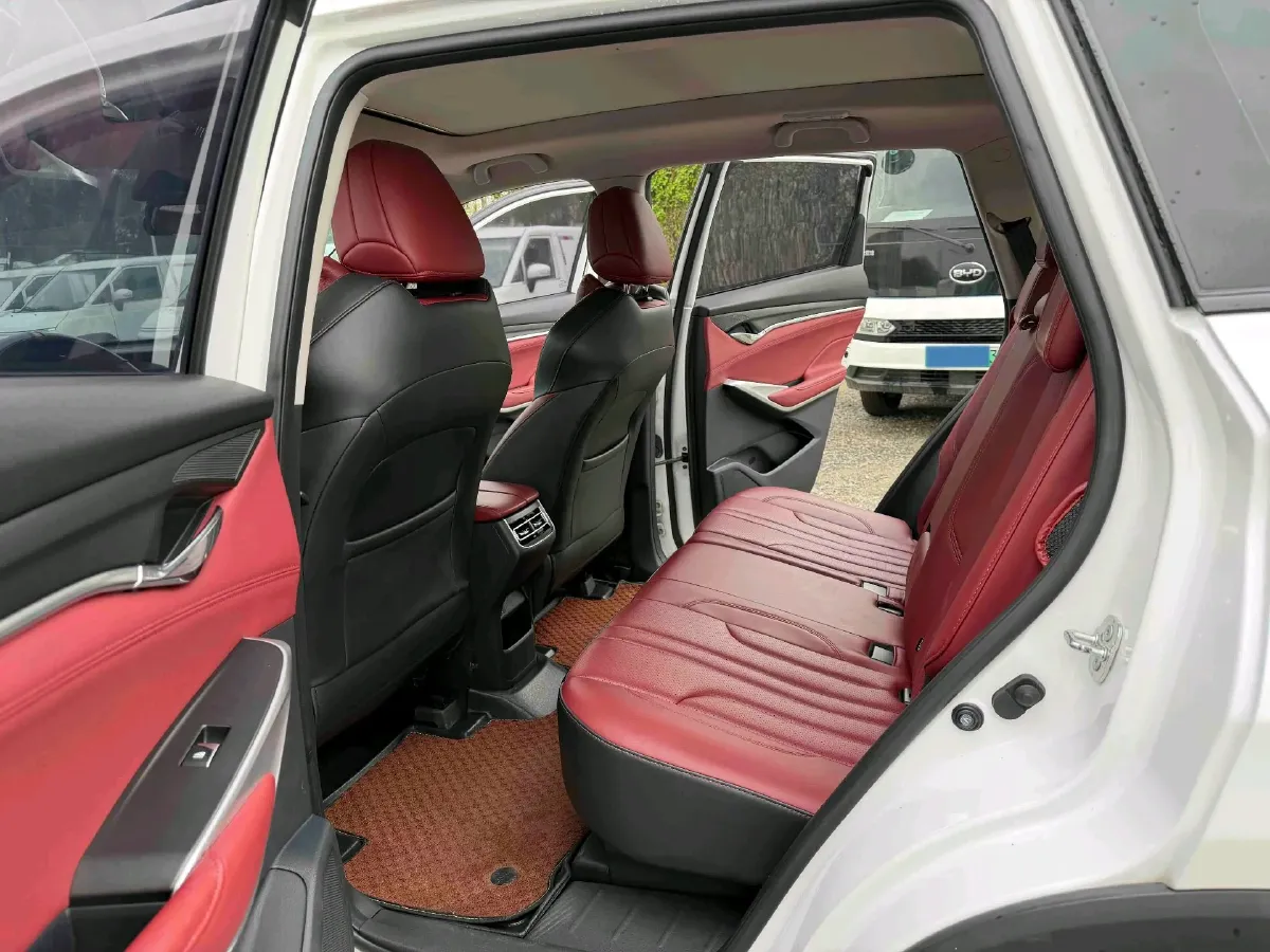 2020 ChangAn CS75 Plus 1.5T 178HP L4 6AT,autocango,china used car exporter,china ev exporter,chinese used car exporter,chinese used ev exporter