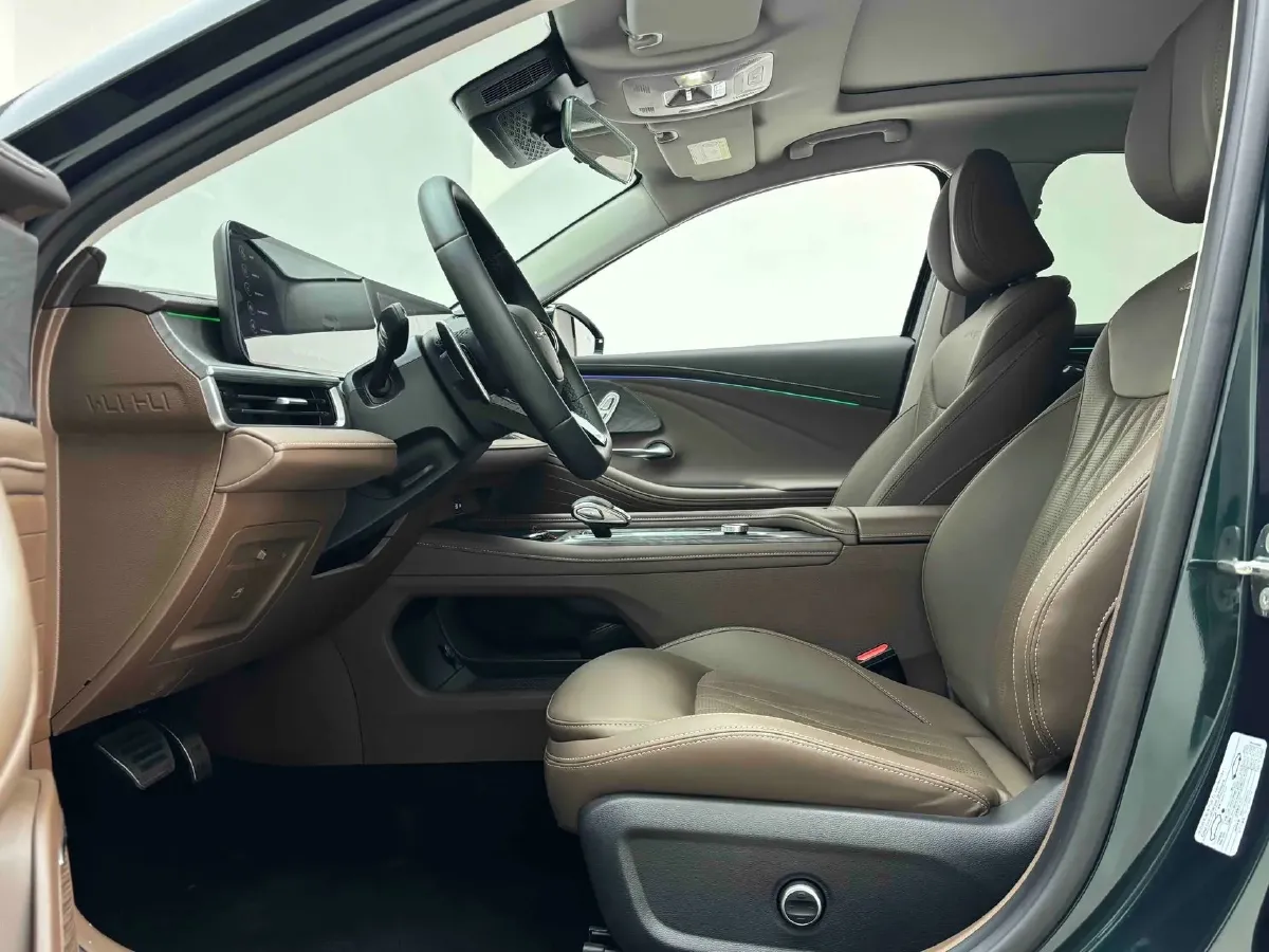 2023 Chery Arrizo 8 2.0T 254HP L4 7DCT,autocango,china used car exporter,china ev exporter,chinese used car exporter,chinese used ev exporter