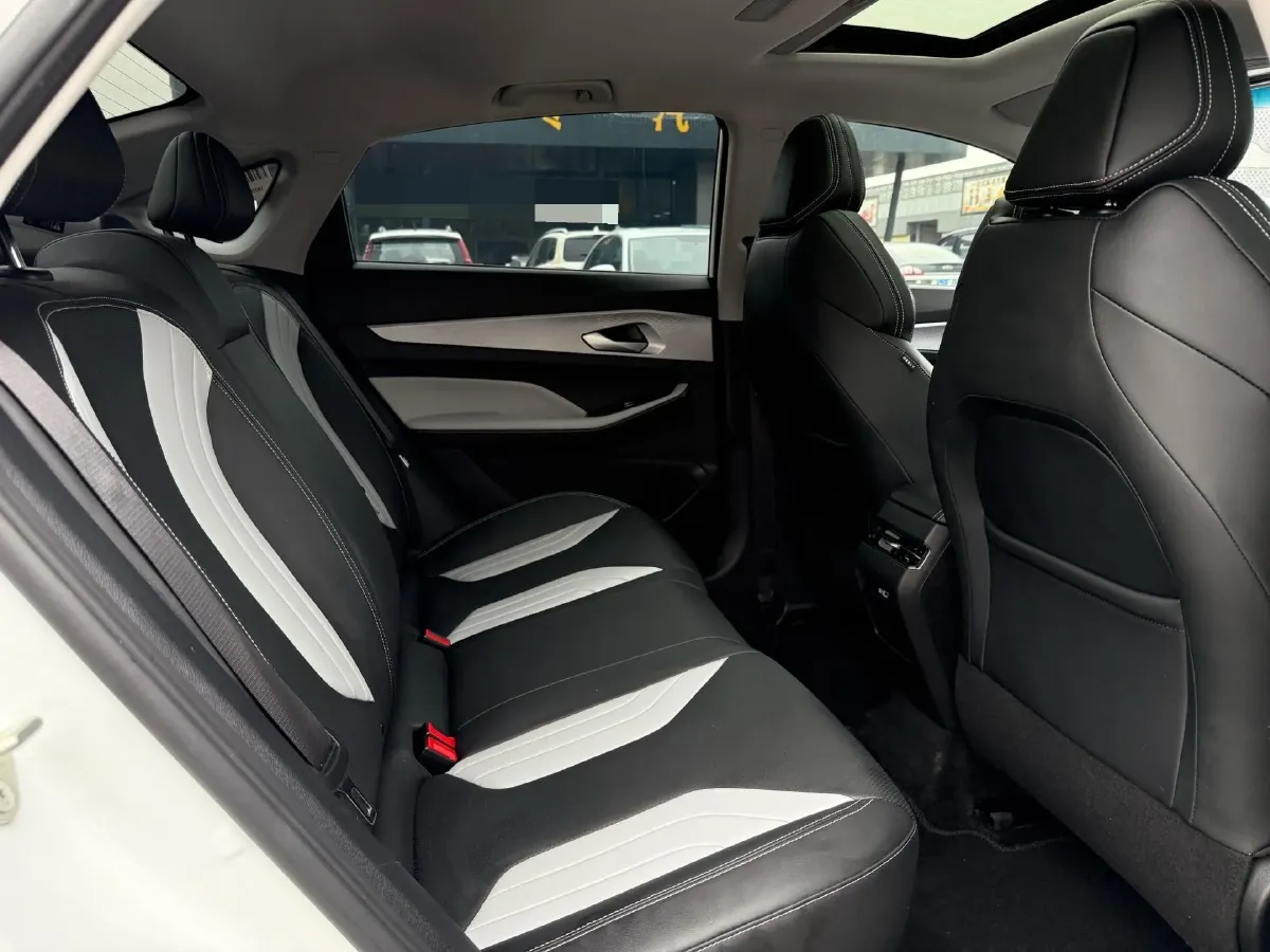 2024 Geely Binray 1.5T 181HP L4 7DCT,autocango,china used car exporter,china ev exporter,chinese used car exporter,chinese used ev exporter