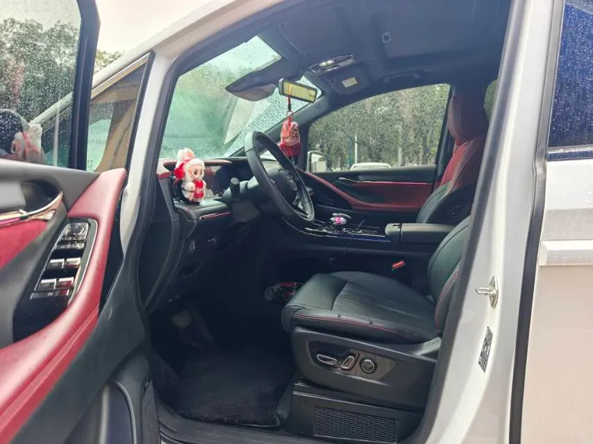 2023 GAC Trumpchi M8 2.0T 190HP L4 E-CVT Hybrid,autocango,china used car exporter,china ev exporter,chinese used car exporter,chinese used ev exporter